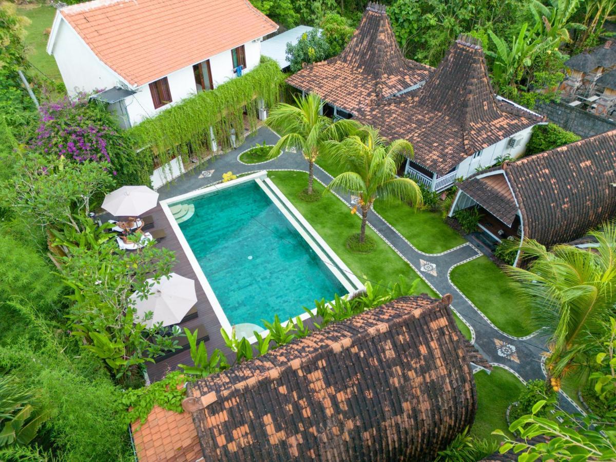 Hotel Elysium Bingin 3*